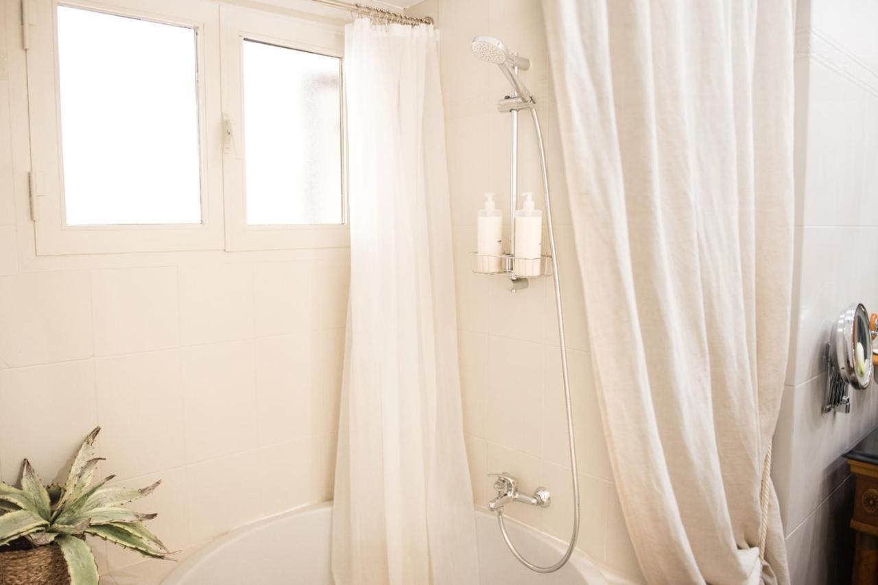 Bright Apartment In The City Center อาลิกันเต ภายนอก รูปภาพ