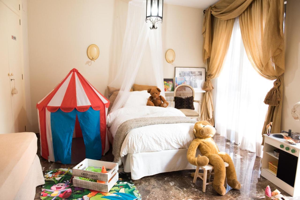 Bright Apartment In The City Center อาลิกันเต ภายนอก รูปภาพ