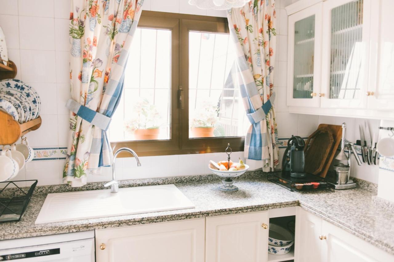 Bright Apartment In The City Center อาลิกันเต ภายนอก รูปภาพ