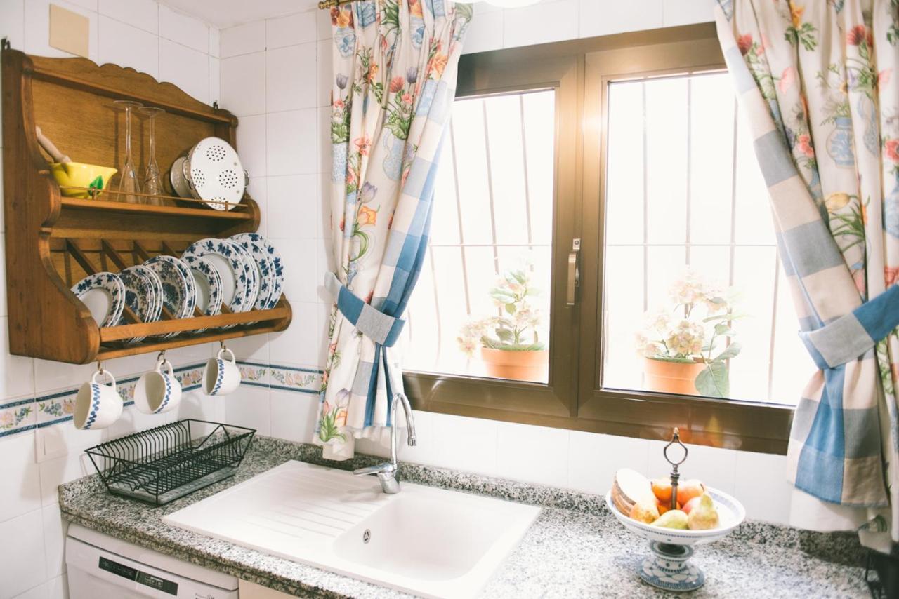 Bright Apartment In The City Center อาลิกันเต ภายนอก รูปภาพ